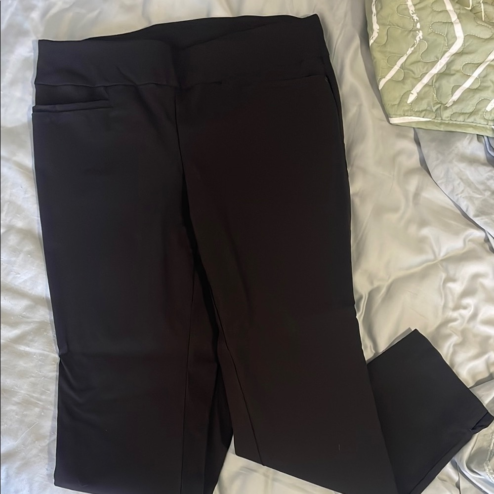 Christopher & Banks Black Ankle Cropped Pants